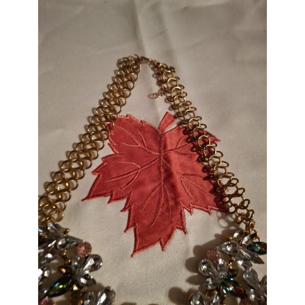 Gorgeous Multi-Colr Rhinestone Necklace - Picture 4 of 4